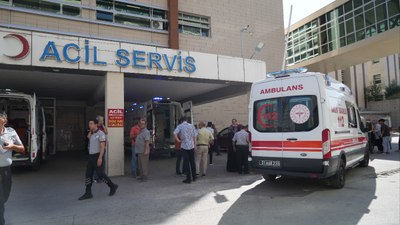 Film sahnesiydi gerçek oldu: Niğde'de öğrenciler deney sırasında yaralandı