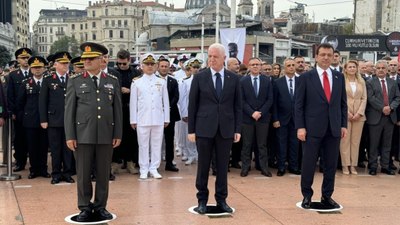 İstanbul’un kurtuluşunun 101. yıl dönümü Taksim’de kutlandı