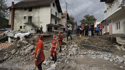 Sel felaketinin yaşandığı Bosna Hersek'e Türkiye'den yardım eli