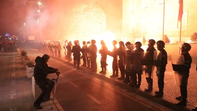 Arnavutluk’ta halk sokakta: Hükümet karşıtı protesto düzenlendi