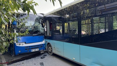 Malatya'da belediye otobüsü ile öğrenci servisi çarpıştı: 25 yaralı