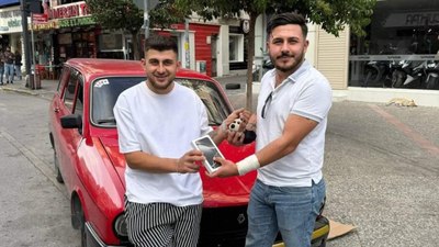 Balıkesir'de Iphone 16 Pro Max ile 1986 model Toros takas edildi