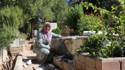 Denizli'de evlilik tekliflerini reddeden kadının iddiası: Görücüler kocamın mezarına zarar vermiş olabilir