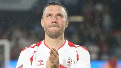 Lukas Podolski 39 yaşında futbolu bıraktı