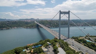 İstanbul Boğazı'nda gemi trafiği çift yönlü askıya alındı