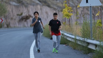 Kayseri'de yürüyüş şampiyonu öğrenciler, antrenmanlarını doğada yapıyor