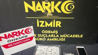 İzmir'de uyuşturucu tacirlerine operasyon