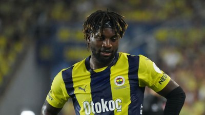 Allan Saint-Maximin'den Trabzonlu taraftara 3 ay sonra cevap geldi: 5 yıldız...