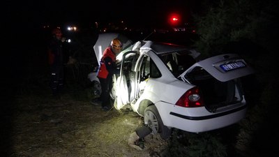 Adıyaman'da düğünden dönen aile kaza yaptı: 1 ölü, 3 yaralı