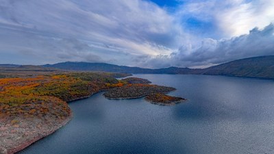 Nemrut Krater Gölü'nde sonbaharın etkileyici güzellikleri görenleri hayran bıraktı