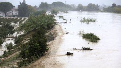 İtalya'da sel riski için 'turuncu' alarm verildi