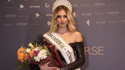 Miss Universe Türkiye güzeli Ayliz Duman sosyal medya pozlarıyla büyüledi! “Her hali ayrı güzel...”