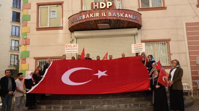 Diyarbakır annelerinden TUSAŞ saldırısına tepki