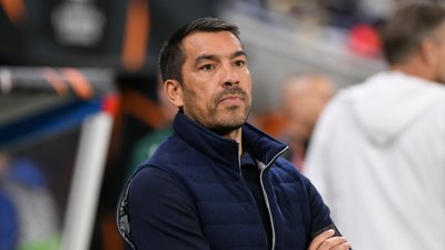 Giovanni van Bronckhorst: Her maçımıza 3 puan yazıyorum