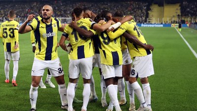 Fenerbahçe taraftarı geceye damga vurdu