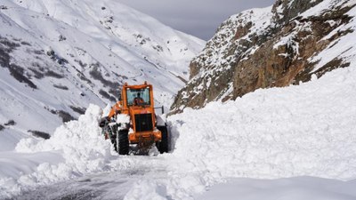 Ovit Dağı Geçidi'nde karla mücadele