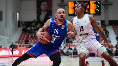 Anadolu Efes, Aliağa Petkimspor deplasmanında kazandı