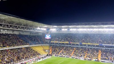 Fenerbahçe tribünleri: Ne mutlu Türküm diyene!