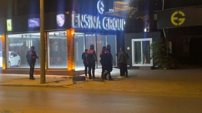 İzmir'de iki grup arasındaki kavgada yaralanan polis memuru kurtarılamadı