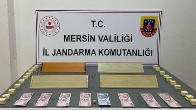 Mersin'de ekipler, kumar oynandığı belirlenen adrese baskın düzenledi