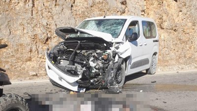 Burdur'da ATV ile ticari araç çarpıştı: 1 ölü, 1 ağır yaralı