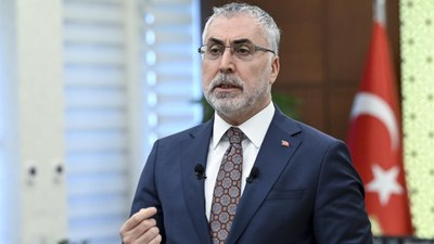 Vedat Işıkhan: Emekli ikramiyeleri devam edecek