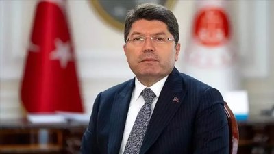 "Yargıyı tehdit kimsenin hakkı da haddi de değildir"