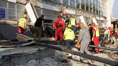 Sırbistan’da tren istasyonunun çatısı çöktü: 11 ölü