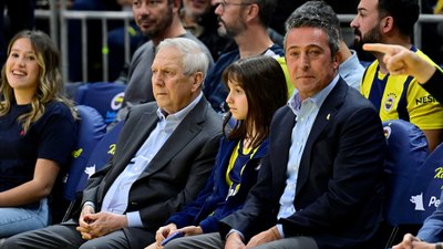 Ali Koç ile Aziz Yıldırım, Fenerbahçe-Partizan maçını beraber izledi