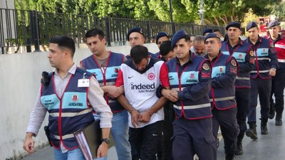 Antalya'da uyuşturucu imalathanesine baskın: 5 gözaltı