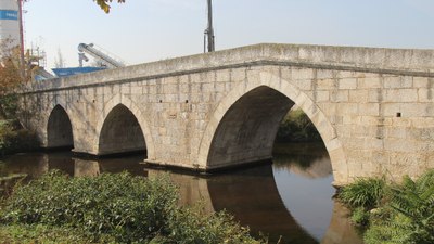 Kocaeli'deki tarihi köprü, 50 metre ileriye taşındı