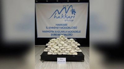 Hakkari'de arama yapılan otomobilde uyuşturucu ele geçirildi