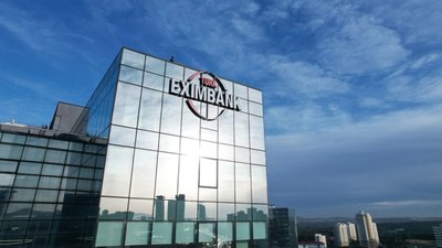 Türk Eximbank'tan 796 milyon dolarlık rekor düzeyde kaynak