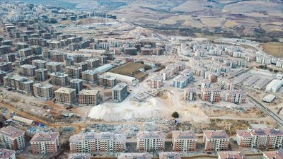 Adıyaman'da 9 bin işçinin emeğiyle kalıcı konutlar yükseliyor