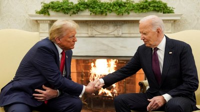 Donald Trump ile Joe Biden Beyaz Saray'da bir araya geldi