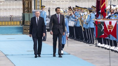 Katar Emiri Al Sani Türkiye'de: Resmi törenle karşılandı