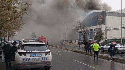 İstanbul'da fabrikada yangın çıktı