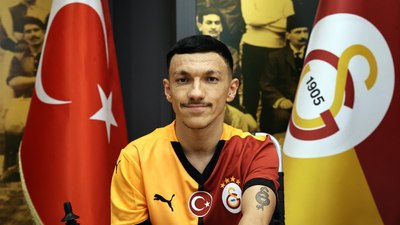 Galatasaray, paralimpik milli yüzücü Umut Ünlü ile sözleşme imzaladı