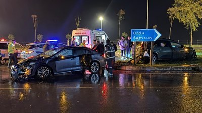 Ordu’da iki otomobil çarpıştı: 5 yaralı