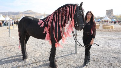 Kapadokya'da atlar görücüye çıktı