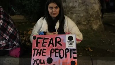 Gürcistan'da seçim sonuçlarına protesto: Caddeyi kapatıp çadır kurdular