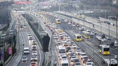 Ara tatilin bitmesiyle İstanbul'da trafik yoğunluğu yaşandı