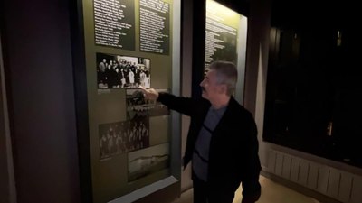 Elazığ'da müzede gezerken 14 yıl önce ölen annesinin fotoğrafını gördü