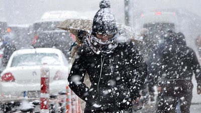 Meteorolojiden uyarı: Cumartesi lapa lapa geliyor… Eldiven, atkı, botları hazırlayın