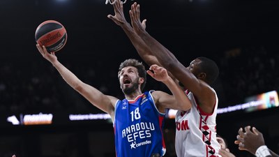 Anadolu Efes'e kötü haber! Doğuş Özdemiroğlu, 3 hafta yok