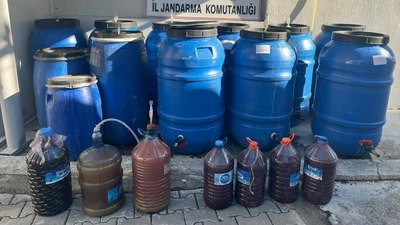 Mersin'de 3 ton 140 litre sahte içki ele geçirildi