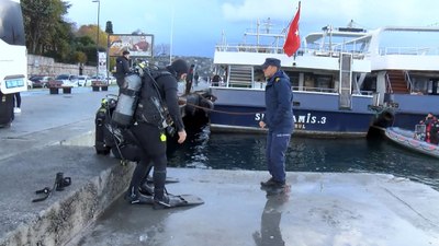 Denize düşen 2 arkadaşı arama çalışmaları sürüyor