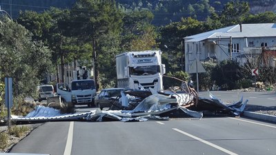 Mersin'de şiddetli rüzgardan 1 kişi öldü, 1 kişi yaralandı