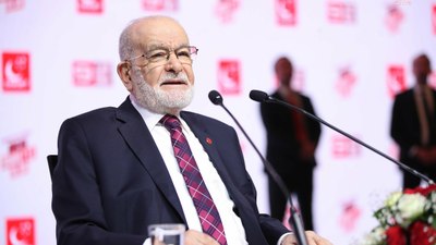 Temel Karamollaoğlu Saadet Partisi Genel Başkanlığı'na veda etti