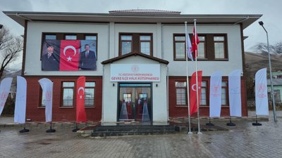 Van'da Gevaş İlçe Halk Kütüphanesi hizmete sunuldu